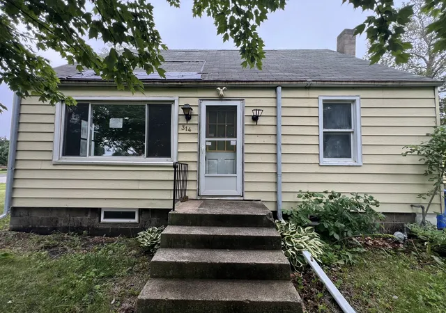 3rd image of 314 S Locust St, Wyanet, IL 61379 | MLS# 12659553