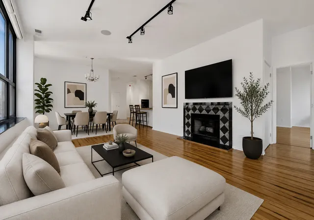 Homes for sale in Chicago, IL | 130 S Canal St #715, Chicago, IL 60606 | MLS# 12659639
