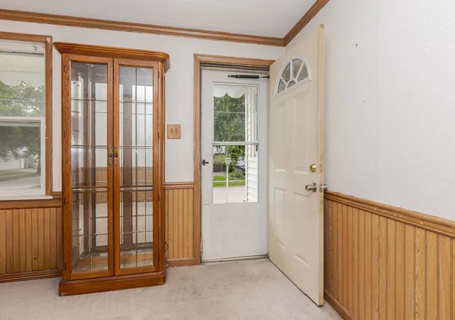 Homes for sale in Bloomington, IL | 801 Fremont St, Bloomington, IL 61701 | MLS# 12659681