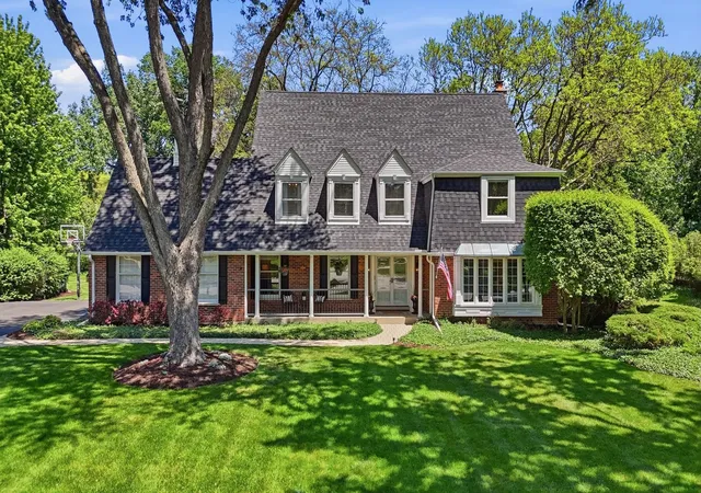 1st image of 165 N Valley Rd, Barrington, IL 60010 | MLS# 12659703