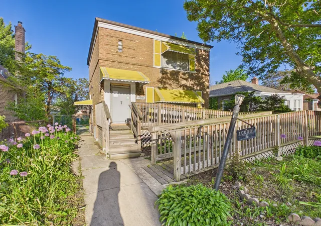 3rd image of 10009 S Emerald Ave, Chicago, IL 60628 | MLS# 12659709
