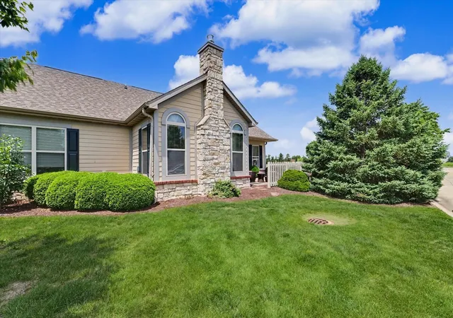 Homes for sale in Champaign, IL | 2769 J T Coffman Drive, Champaign, IL 61822 | Houzeo