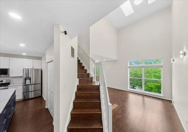 Homes for sale in Schaumburg, IL | 301 Lucille Ln, Schaumburg, IL 60193 | MLS# 12659726