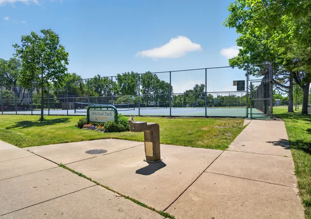 19th image of 1485 Westbury Dr, Hoffman Estates, IL 60192 | MLS# 12659834