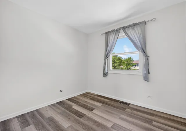 5th image of 1485 Westbury Dr, Hoffman Estates, IL 60192 | MLS# 12659834