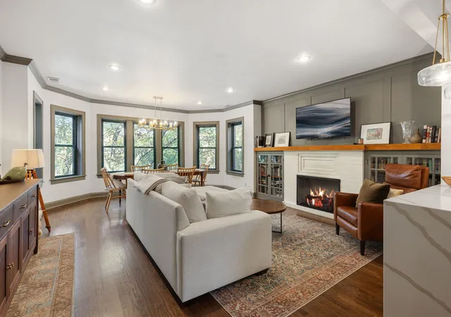 Photo 2 of Condo for sale at 5055 N Winchester Ave #3, Chicago, IL 60640 | MLS# 12659919 | Listing updated on 2026-10-22