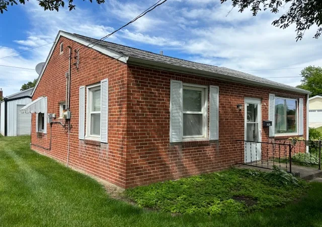 2nd image of 628 E Division St, Kewanee, IL 61443 | MLS# 12659938