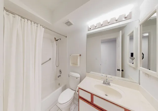 Homes for sale in Chicago, IL | 4750 N Elston Avenue, Chicago, IL 60630 | Houzeo