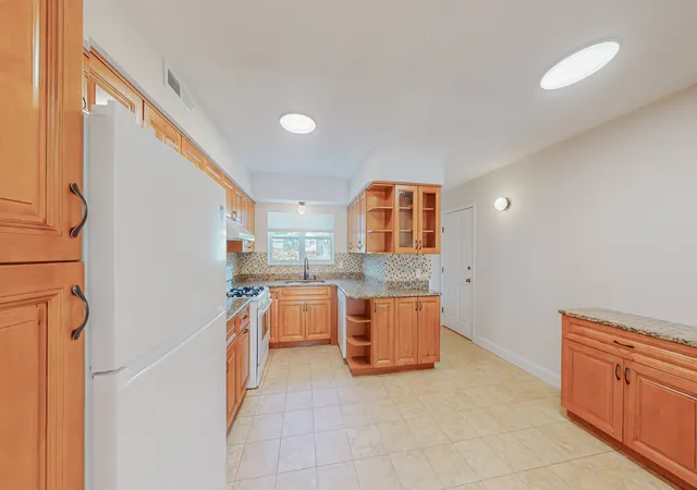 Homes for sale in Chicago, IL | 4750 N Elston Ave, Chicago, IL 60630
