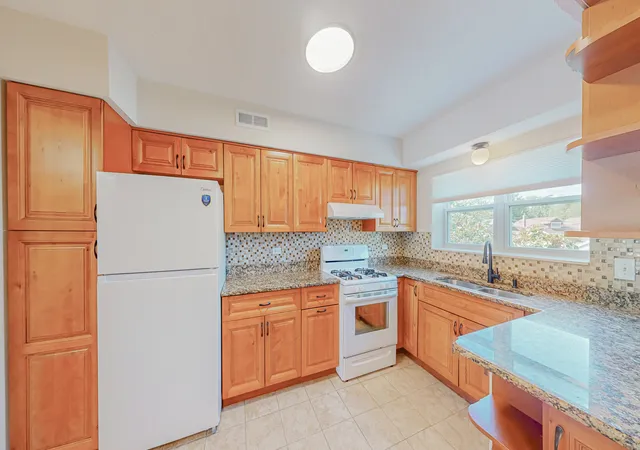 Homes for sale in Chicago, IL | 4750 N Elston Ave, Chicago, IL 60630