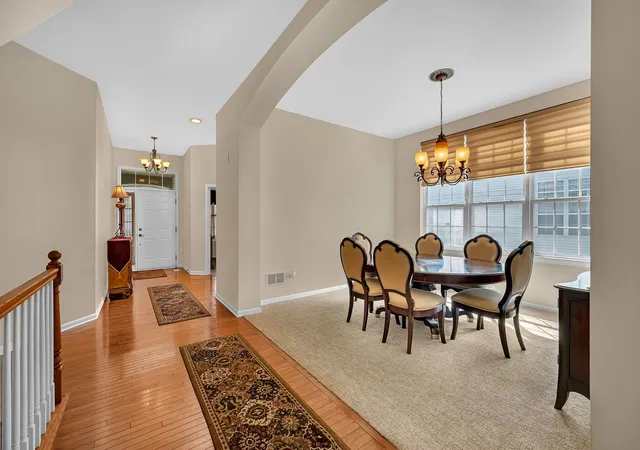 Homes for sale in Oswego, IL | 819 Canton Dr, Oswego, IL 60543 | MLS# 12660089