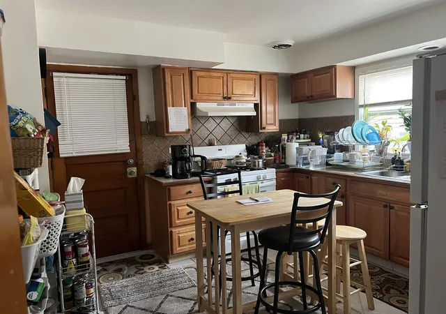 Homes for sale in Chicago, IL | 2904 W Foster Ave #2F, Chicago, IL 60625 | MLS# 12660116
