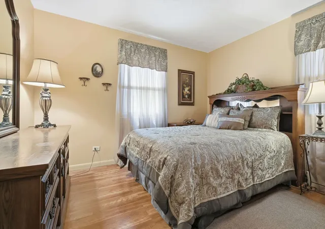 Homes for sale in Bloomington, IL | 1210 Greenlawn Dr, Bloomington, IL 61701 | MLS# 12660150