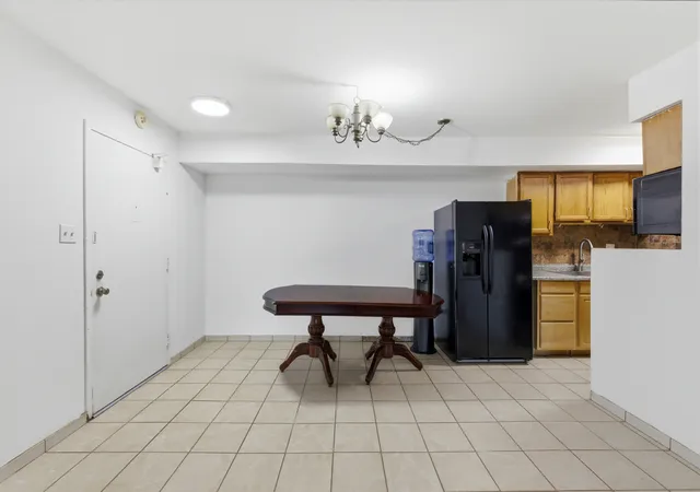 5th image of 1080 Knoll Ln #107, Hoffman Estates, IL 60169 | MLS# 12660157