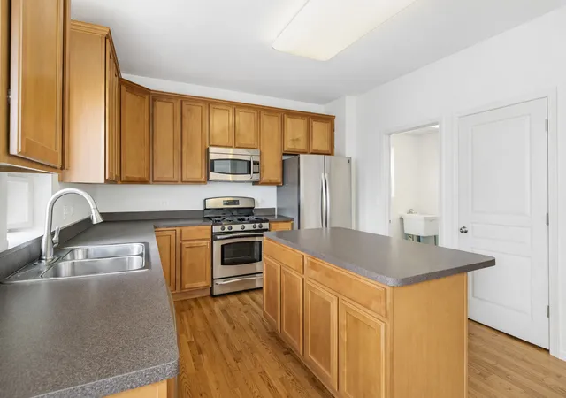 3rd image of 1177 Blue Heron Cir, Antioch, IL 60002 | MLS# 12660161