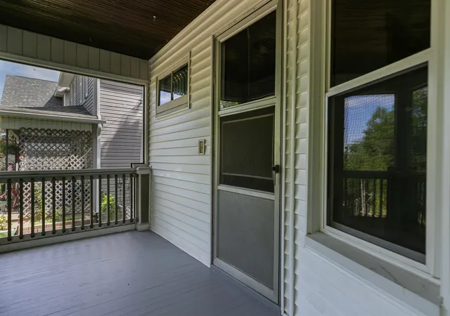 Homes for sale in Moline, IL | 620 10 St, Moline, IL 61265 | MLS# 12660287