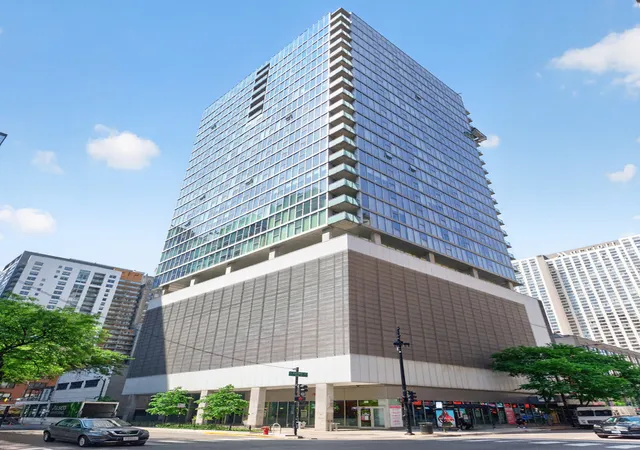 Homes for sale in Chicago, IL | 550 N St Clair St #1501, Chicago, IL 60611 | MLS# 12660288