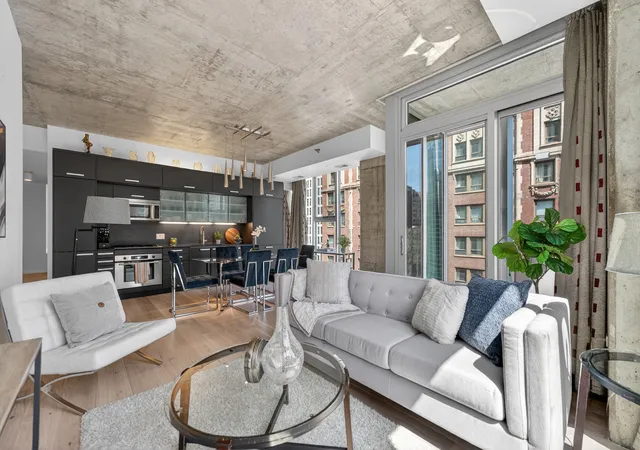 Homes for sale in Chicago, IL | 550 N St Clair St #1501, Chicago, IL 60611 | MLS# 12660288