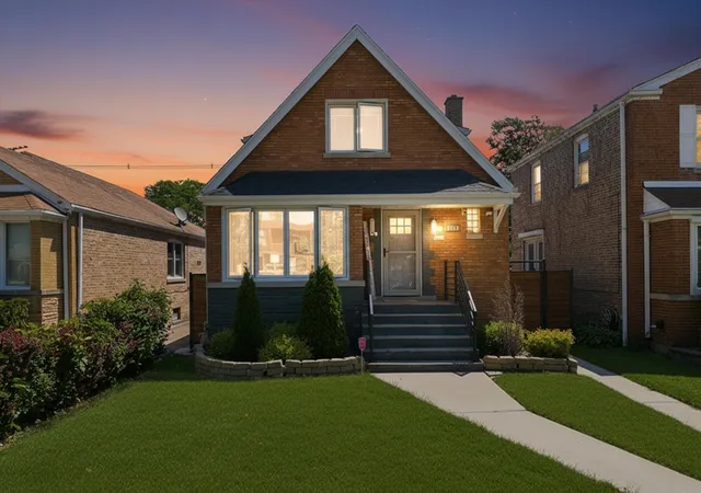 Photo 2 of Single family home for sale at 9829 S Claremont Ave, Chicago, IL 60643 | MLS# 12660317 | Listing updated on 2026-10-21