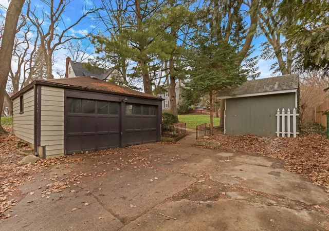 Homes for sale in Woodstock, IL | 526 W Jackson St, Woodstock, IL 60098 | MLS# 12660355