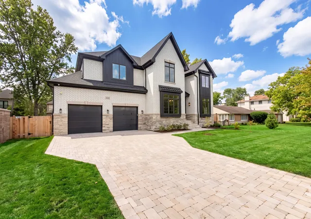 Photo 3 of Single family home for sale at 2301 Farrell Ave, Park Ridge, IL 60068 | MLS# 12660557 | Listing updated on 2026-09-23