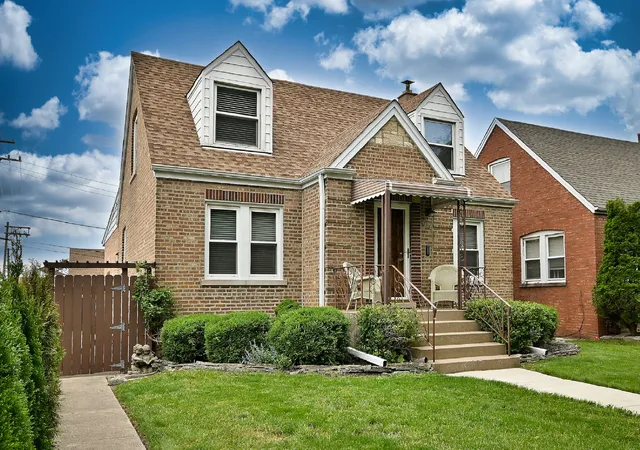 2nd image of 1620 N 73rd Ct, Elmwood Park, IL 60707 | MLS# 12660579
