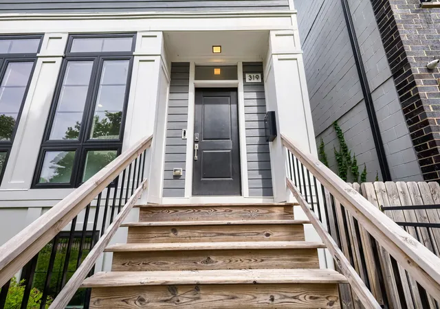 2nd image of 319 S Washtenaw Ave, Chicago, IL 60612 | MLS# 12660590