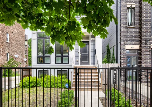 4th image of 319 S Washtenaw Ave, Chicago, IL 60612 | MLS# 12660590