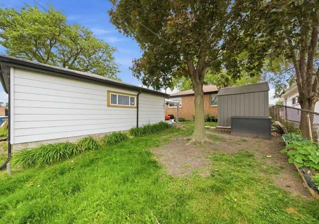 15th image of 1266 Burnham Ave, Calumet City, IL 60409 | MLS# 12660657