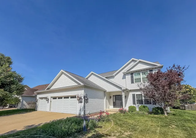 1st image of 715 Sedgegrass Dr, Champaign, IL 61822 | MLS# 12660670