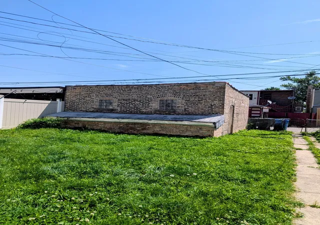 12th image of 1325 N Long Ave, Chicago, IL 60651 | MLS# 12660691