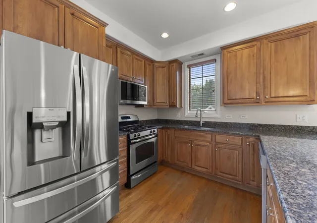 Photo 3 of Townhouse for sale at 9521 Shields Ave #9521, Brookfield, IL 60513 | MLS# 12660837 | Listing updated on 2026-09-25