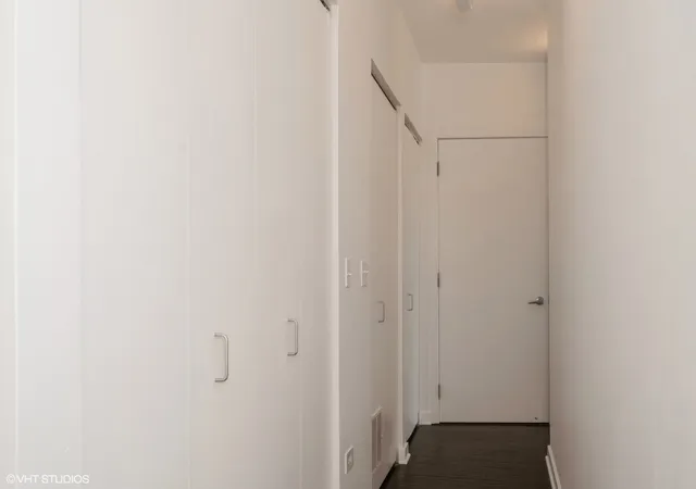 14th image of 330 W Grand Ave #1506, Chicago, IL 60654 | MLS# 12660855
