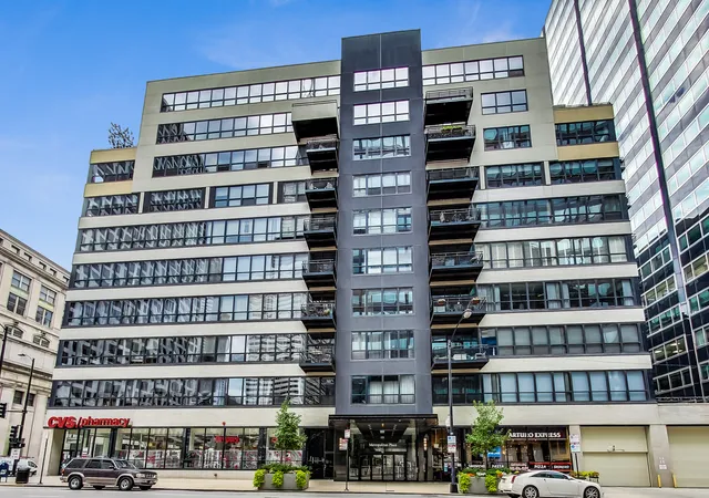 Homes for sale in Chicago, IL | 130 S Canal St #316, Chicago, IL 60606 | MLS# 12660862