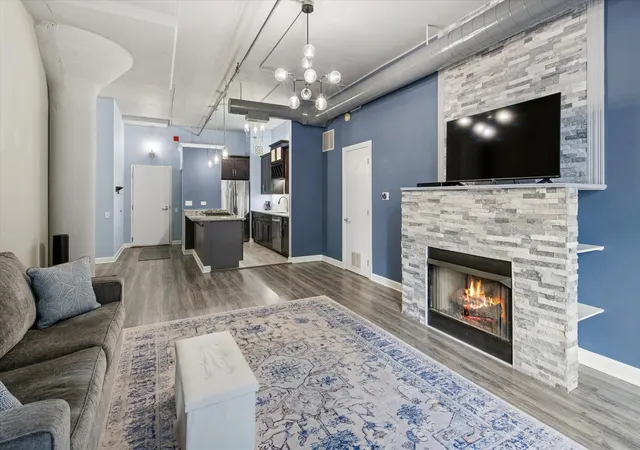 Homes for sale in Chicago, IL | 130 S Canal St #316, Chicago, IL 60606 | MLS# 12660862