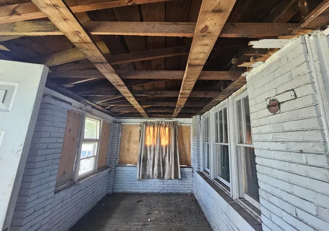 5th image of 12 Webb St, Calumet City, IL 60409 | MLS# 12660867
