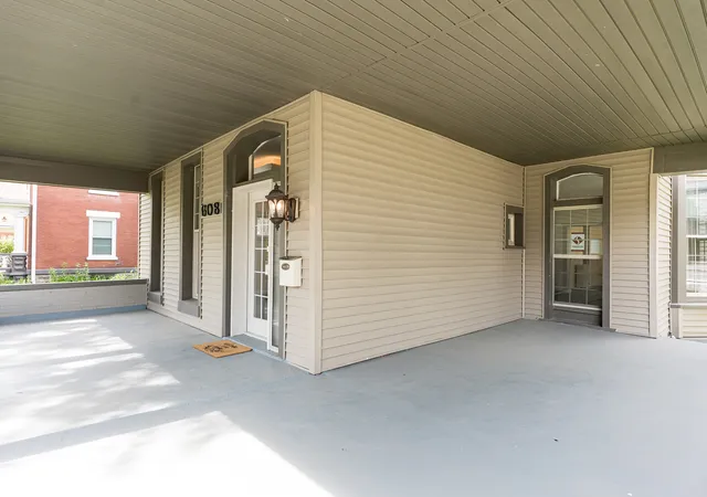 Homes for sale in Sterling, IL | 608 2Nd Ave, Sterling, IL 61081 | MLS# 12661043