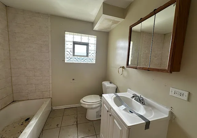 4th image of 1600 Madison St, Maywood, IL 60153 | MLS# 12661057