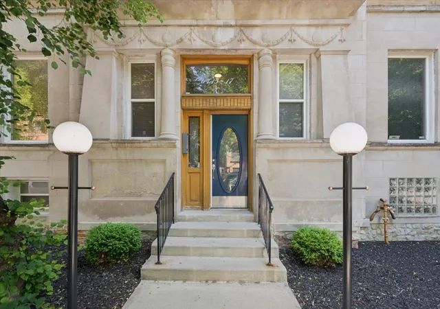 Homes for sale in Chicago, IL | 6417 S Minerva Ave #3-SW, Chicago, IL 60637 | MLS# 12661070
