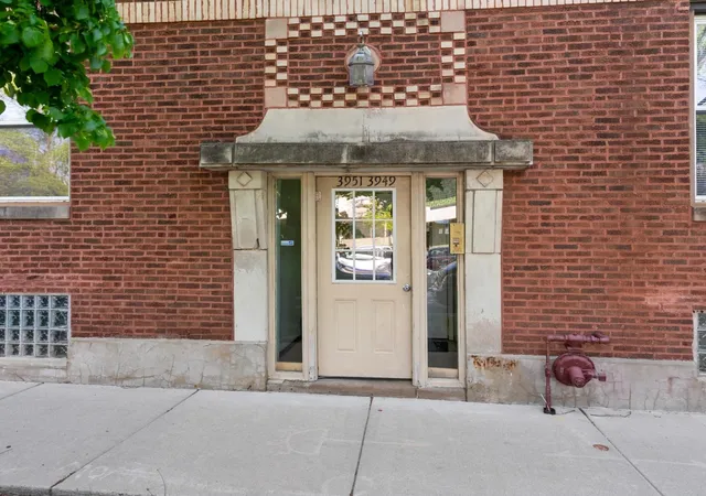 1st image of 3951 N St Louis Ave #1, Chicago, IL 60618 | MLS# 12661076