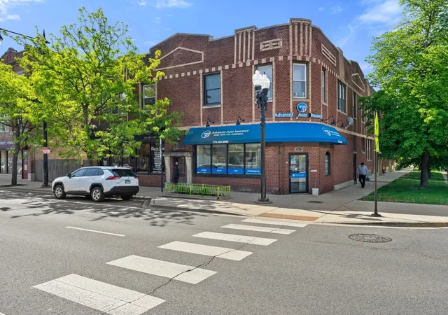 2nd image of 3951 N St Louis Ave #1, Chicago, IL 60618 | MLS# 12661076