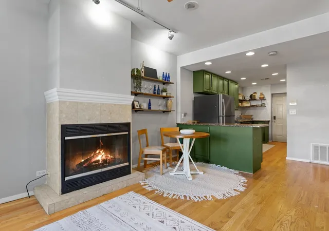 5th image of 3951 N St Louis Ave #1, Chicago, IL 60618 | MLS# 12661076