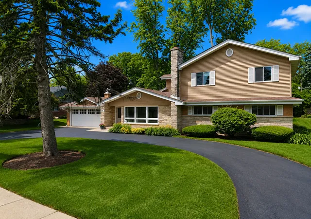 1st image of 606 Country Club Dr, Itasca, IL 60143 | MLS# 12661129