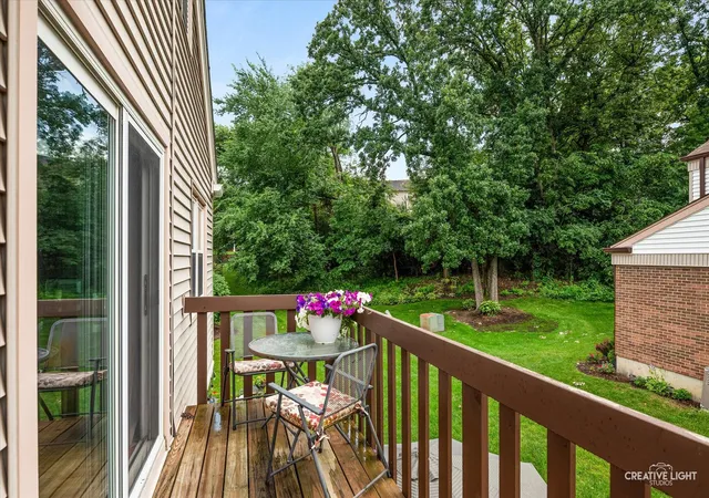 Homes for sale in St. Charles, IL | 205 Millington Way, St. Charles, IL 60174 | Houzeo