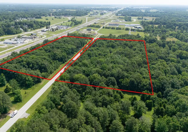 1st image of 1501a Main St, Carterville, IL 62918 | MLS# 12661275
