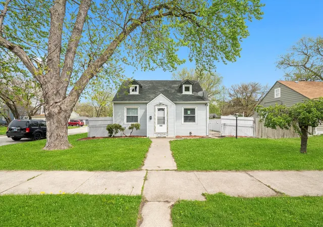 2nd image of 500 Engle St, Dolton, IL 60419 | MLS# 12661304