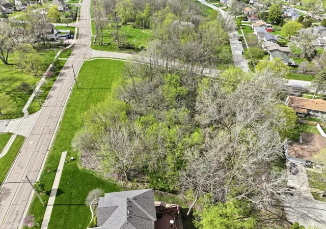 Photo 4 of Land for sale at 1009 S 9th Avenue, St. Charles, IL 60174 | MLS# 12661344 | Listing updated on 2026-09-03