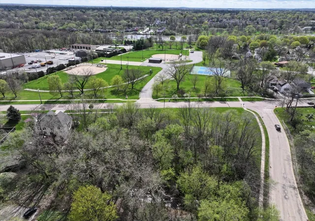 Homes for sale in St. Charles, IL | 1009 S 9th Ave, St. Charles, IL 60174 | MLS# 12661351