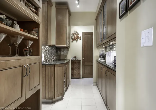 2nd image of 6700 S Crandon Ave, Chicago, IL 60649