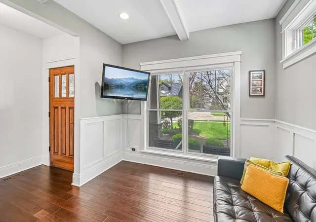 5th image of 507 North Ave, Barrington, IL 60010 | MLS# 12661547